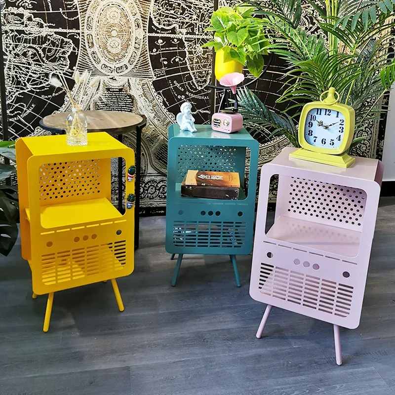 Coffee Tea Journal - Meja Samping Kopi Nordik Meja Sudut